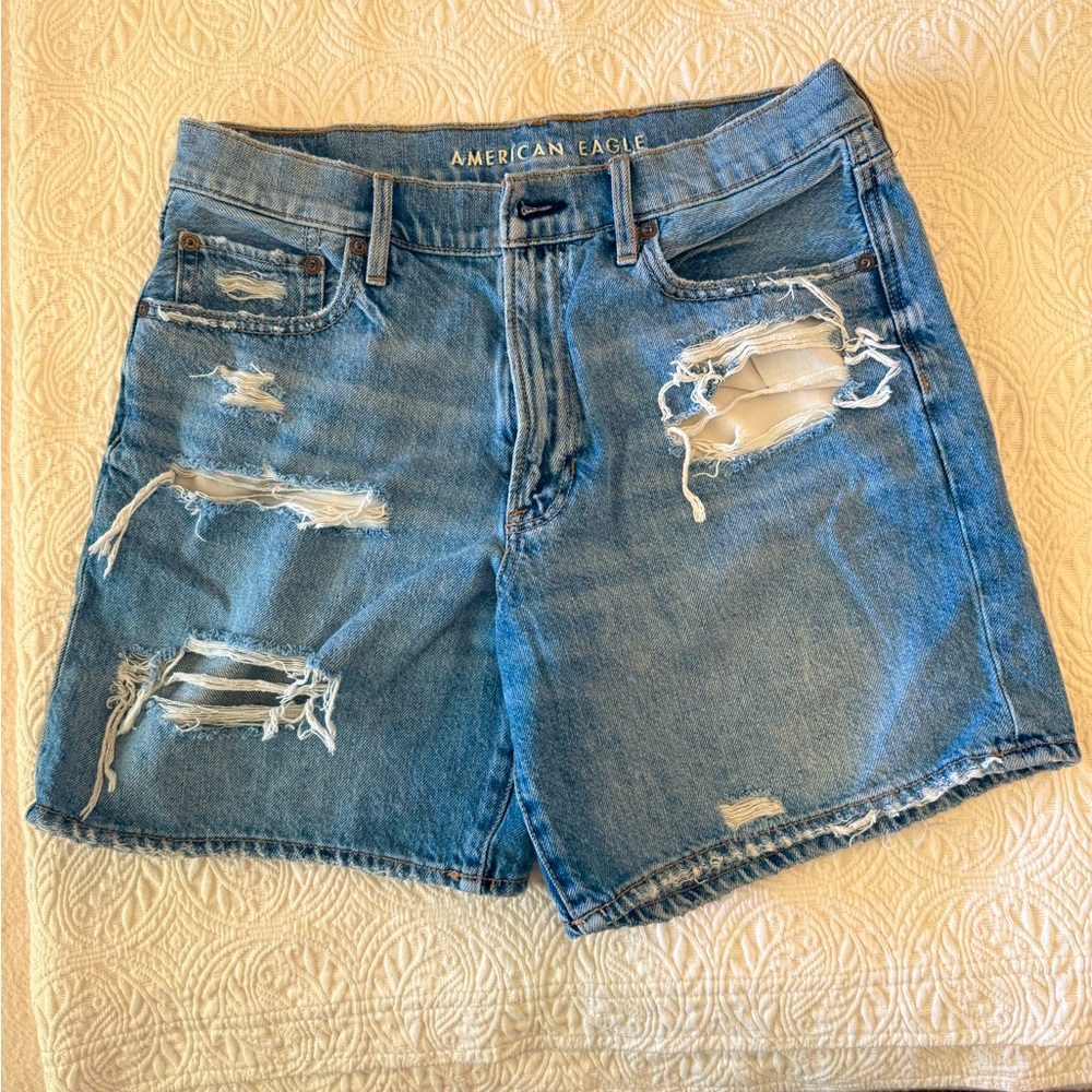 AMERICAN EAGLE Outfitters Distressed Denim Jeans Shorts
